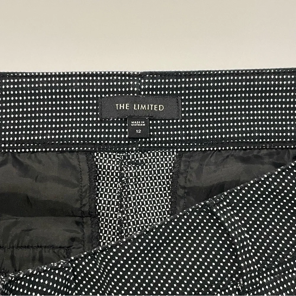 The Limited Black and White Polka Dot Classic Women's Shorts Size 12